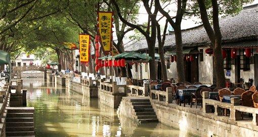 探索请问工作不能穿休闲衣服吗?,获取知识的明星舞台